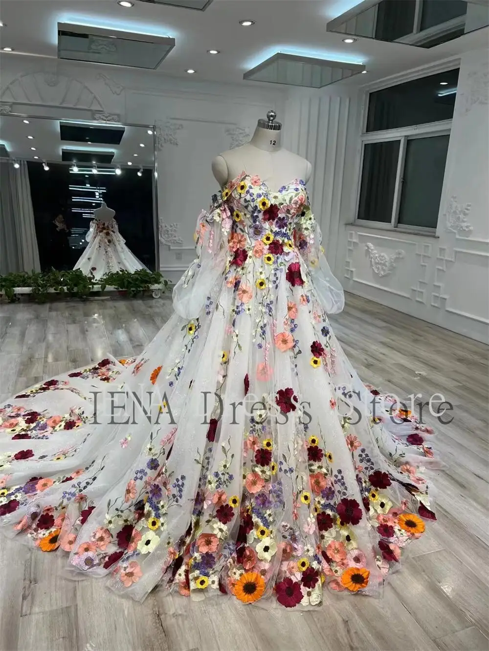 14832 #IENA 3D Цветы На Заказ Бюстгальтер и хвост жаккардовая плавающая вышивка кружевное цветочное представление Платья Невесты Свадебное платье . ' - ' . 1