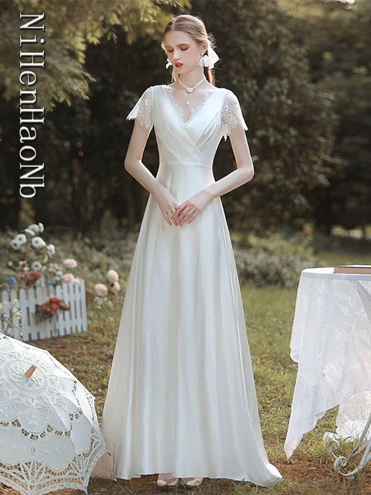 Французские атласные свадебные платья для женщин, длинное свадебное платье трапециевидной формы с V-образным вырезом и коротким рукавом, белое кружевное платье для свадебной вечеринки . ' - ' . 2
