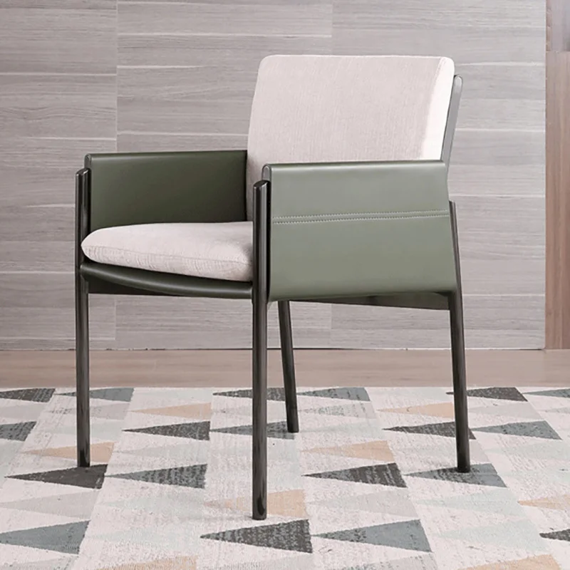 Расслабляющие современные итальянские минималистичные кожаные обеденные стулья для кухни Nordic Light Роскошное кресло Бытовая мебель Stoelen . ' - ' . 0