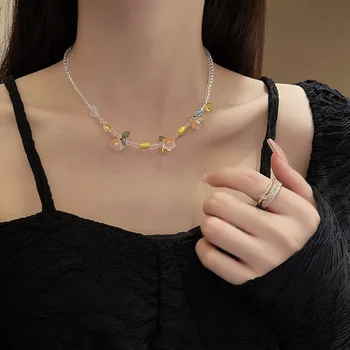 2022 Новое цветное ожерелье из бисера в виде цветка, женское летнее универсальное ожерелье в стиле Ins, милая горячая цепочка для ключиц для девочек, Аксессуары