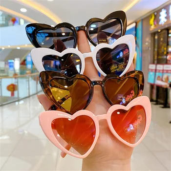 Солнцезащитные очки в форме сердца для детей, мальчиков и девочек, защита глаз UV400, солнцезащитные очки для улицы, милые модные очки для детей