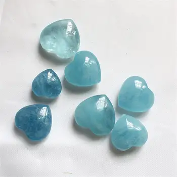 Цельный натуральный аквамарин Сердце из драгоценного камня Синий цвет Аквамарин Хрустальное сердце